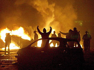 Δεύτερη ημέρα συγκρούσεων στην Αμιένη Δεύτερη ημέρα συγκρούσεων στην Αμιένη