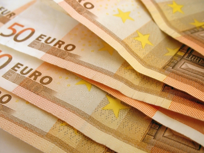 Τον έπιασαν με πλαστά ευρώ