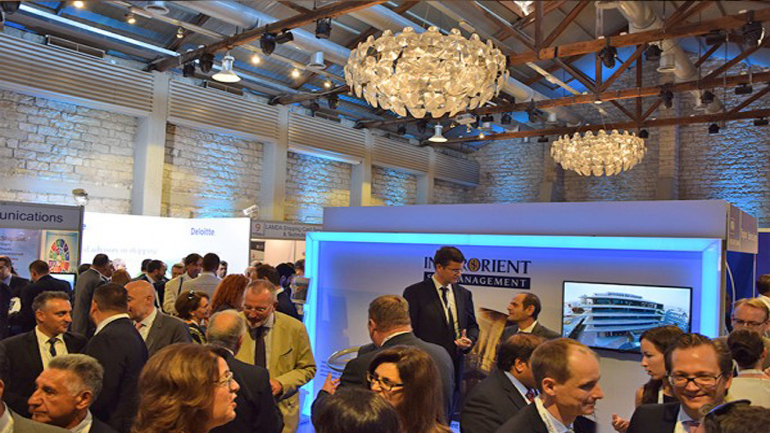 «Eπιχείρηση γοητείας» των Greeks