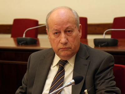 Χωρίς… «όπλα» η μάχη κατά του μαύρου χρήματος