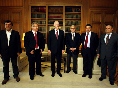 Πυρ ομαδόν για τα μέτρα από παράγοντες της αγοράς