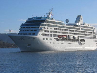 Το 8ο κρουαζιερόπλοιο κατέπλευσε σήμερα στο Βόλο