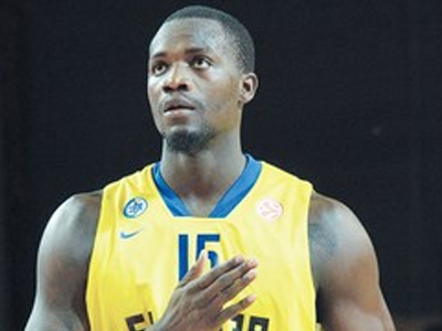 Πλήγμα με τον Τζέιμς στην Μακάμπι