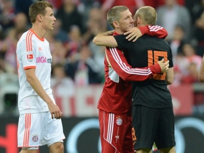 Ρουμενίγκε: «Ζήτησαν συγγνώμη από τον Ρόμπεν»