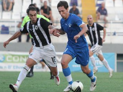 «Έσπασε» το… ρόδι ο Πανθρακικός, μοιρασιά στη Νεάπολη