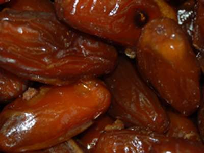 Απαγόρευση εισαγωγής χουρμάδων και κατάσχεση πατάτας