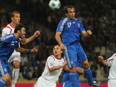 Πρώτο «κανόνι» ο Γκέκας