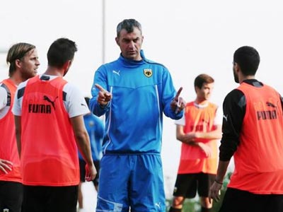 Δέλλας: «Είναι βαριά η φανέλα της ΑΕΚ»