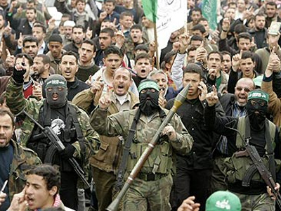 Επιμένουν οι ακραίες φωνές