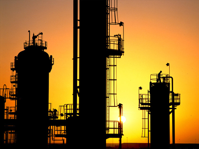 Σε πτωτική τροχιά πετρέλαιο και χρυσός