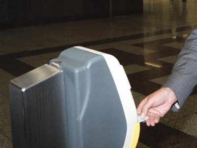 Εντείνονται οι έλεγχοι για την αντιμετώπιση της λαθρεπιβίβασης στα ΜΜΜ