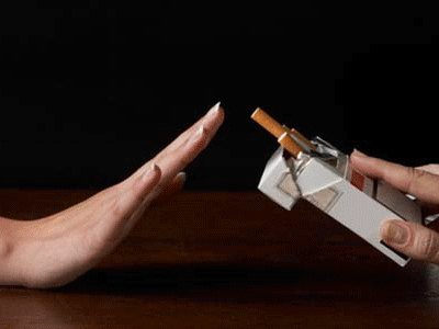 «Πρωταθλητές» στο κόψιμο του τσιγάρου οι Έλληνες