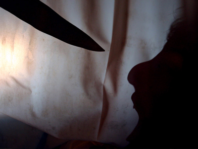 Μαχαίρωσε την φίλη του