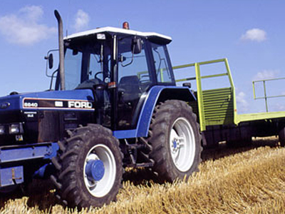 Ηλικιωμένος καταπλακώθηκε από εκσκαφέα