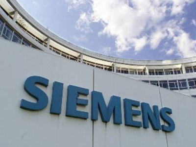 Πέρασε η Siemens, κόπηκε ο Κακλαμάνης