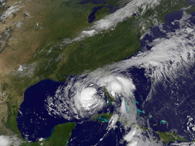 Ενισχύεται ο τυφώνας Ισαάκ