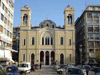 Ο Τίμιος Σταυρός στον Άγιο Κωνσταντίνο Πειραιά