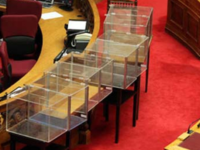 Επτά κάλπες και μία… εκδρομή