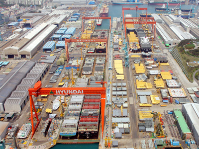 Επενδύει στα boxships ο όμιλος Εμπειρίκου