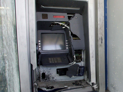 Άρπαξαν τα χρήματα από το ΑΤΜ