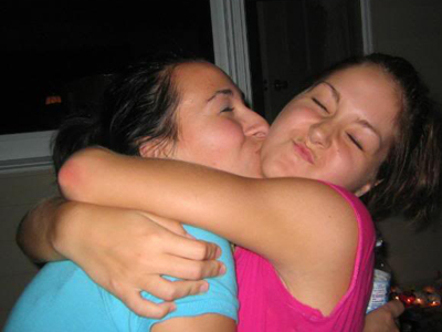 Πόσο κρατά μια αγκαλιά; Το πολύ 3’’!