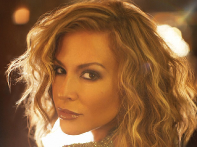 Η Anastacia ήρθε άρρωστη, δεν έφταιγαν τα εφέ