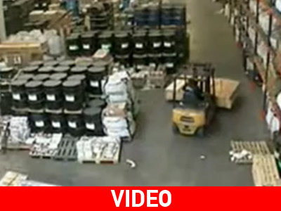 Κατέστρεψε την αποθήκη