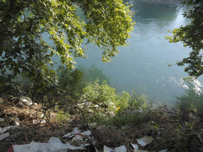 Κατάντησε χωματέρη