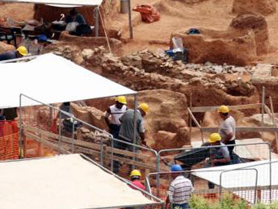 Απειλές εναντίον των αρχαιολόγων