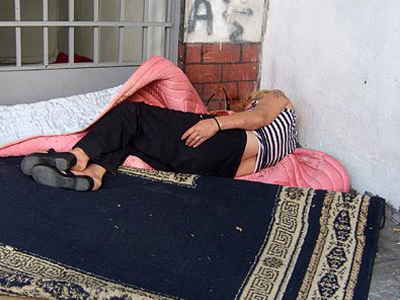 Εικόνες ντροπής από το κέντρο της πόλης