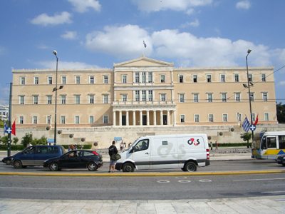 Πορεία διαμαρτυρίας από το Λαύριο προς το Σύνταγμα για το πολιτικό άσυλο