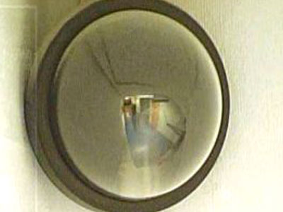 Έβαλαν κάμερα έξω από τη Μ.Ε.Θ.