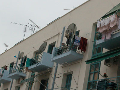 «Έσπαγαν» τους κωδικούς στα δορυφορικά πακέτα