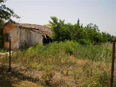 Ερειπωμένο κτίριο «παγιδευμένο» με χειροβομβίδες στον Βαθύλακκο