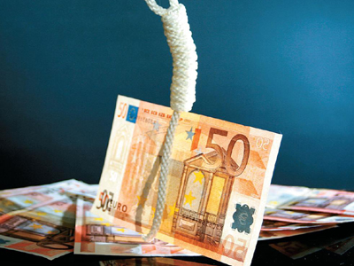 Τσεχία: «Κάκιστη ιδέα η κυκλοφορία του ευρώ»