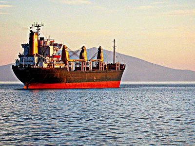 Σύγκρουση πλοίων στη Σιγκαπούρη – Καλά στην υγεία τους οι Έλληνες ναυτικοί