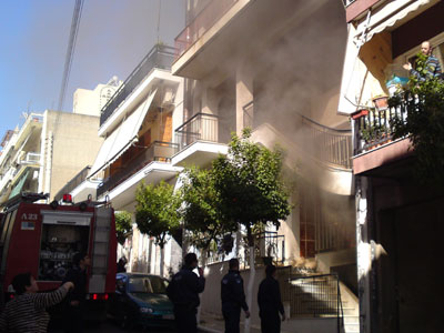 Φωτιά σε διαμέρισμα ρακοσυλλέκτη στην Αγία Βαρβάρα