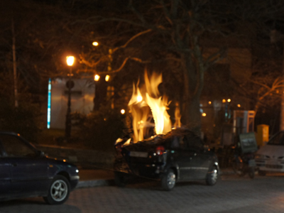 Κάηκε Ι.Χ. στην Πάτρα