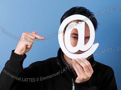 Ηλεκτρονικό «σαφάρι» για τον εντοπισμό του παιδόφιλου