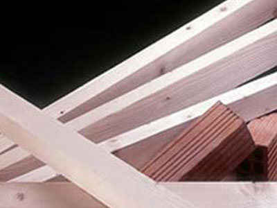 Του έφερε το καδρόνι στο κεφάλι