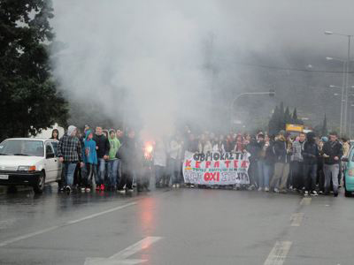 Συνέλαβαν εφτά για τα επεισόδια στην Κερατέα