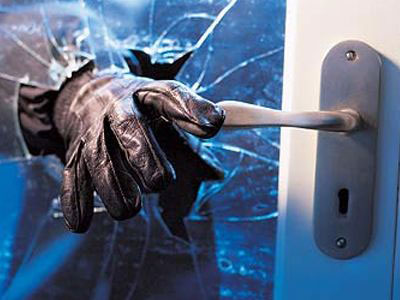 Διέρρηξαν τη Δ.Ο.Υ. αλλά έφυγαν χωρίς λεία