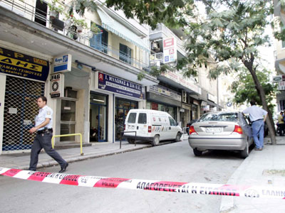 Νεκρή εντοπίστηκε νεαρή γυναίκα σε παιδική χαρά