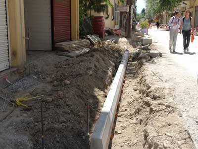 Σταμάτησαν τον εργολάβο