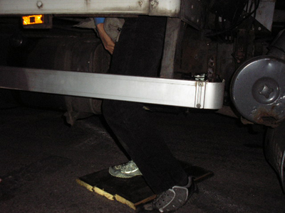 Έκρυβε 18 μετανάστες στο ημιφορτηγό του