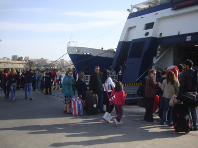Τον βρήκαν νεκρό μέσα στο πλοίο