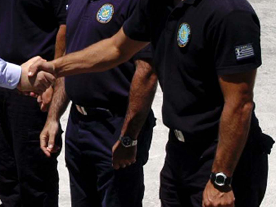 Ξάφριζε τους επιβάτες του πλοίου