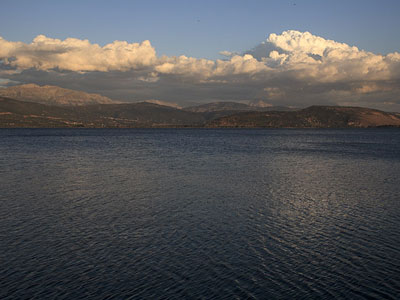 Και ναυάγιο στη λίμνη Παμβώτιδα