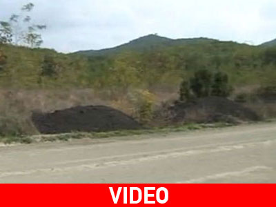 Πετούν την λυματολάσπη όπου βρουν