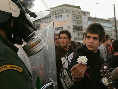Ο τρομονόμος δοκιμάστηκε στην πλάτη των μαθητών της Λάρισας